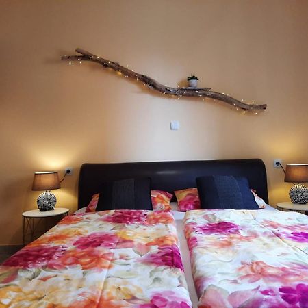 Traumferienwohnung Mit Privatem Pool & Gemuetlicher Grillecke Am Meer, Kroatien, Istrien, Liznjan Bei Medulin - Bester Urlaub An Der Adria, Fuer Paare المظهر الخارجي الصورة