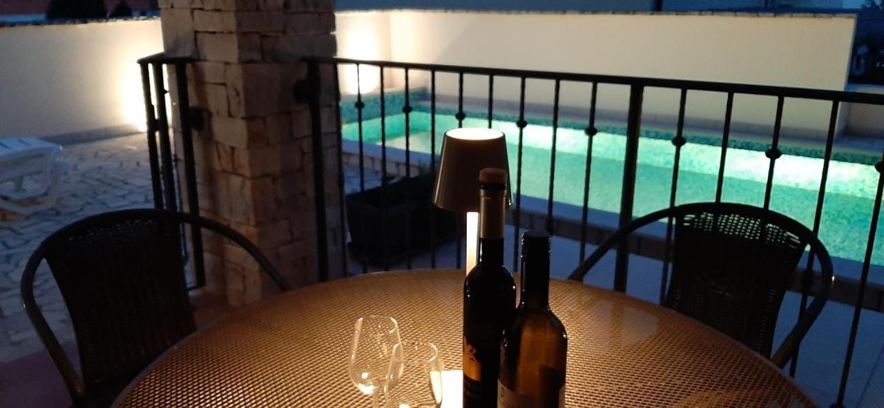 Traumferienwohnung Mit Privatem Pool & Gemuetlicher Grillecke Am Meer, Kroatien, Istrien, Liznjan Bei Medulin - Bester Urlaub An Der Adria, Fuer Paare المظهر الخارجي الصورة